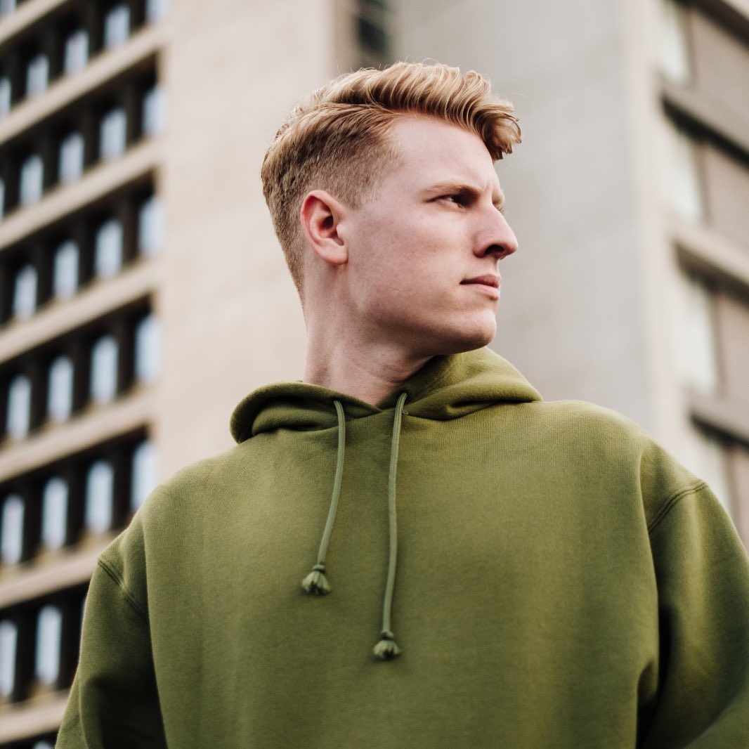 Upcoming House music DJ Voost delivers an aptly colorful, engaging soundscape in “Want You”