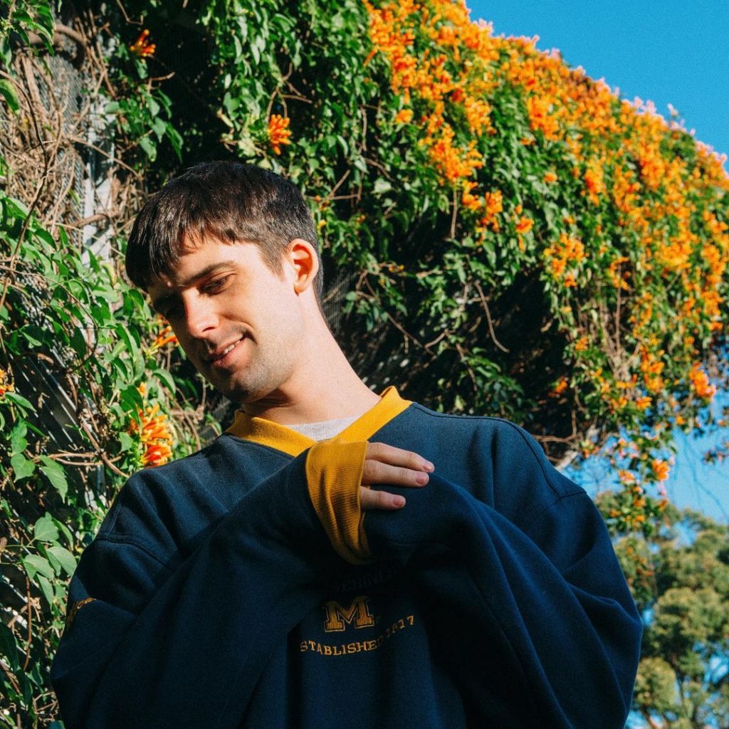Australian singer-songwriter and producer Hauskey shared his debut EP Slow, through UMG's Republic Records. The 6-song EP signals the entrance of a Sydney-based pop star onto the music scene.