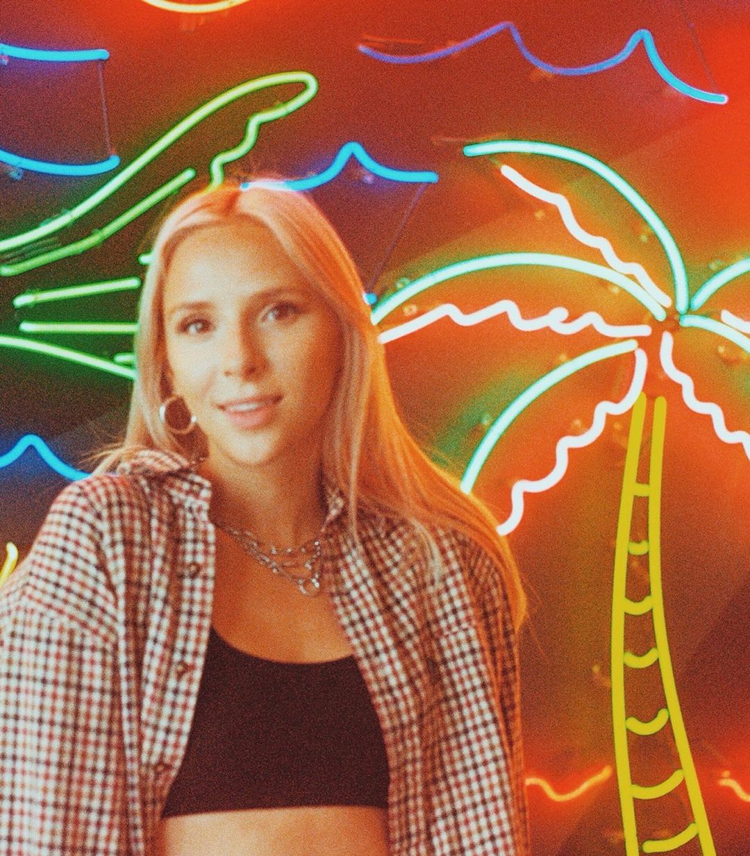 Enjoy the musical aura of pop singer Devan  through the track “Night Drives”