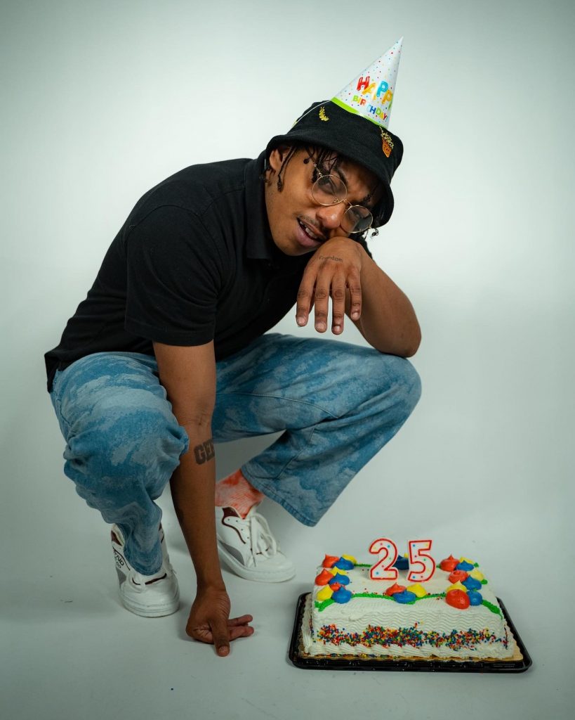 Geek Boy Troy Keep Shining