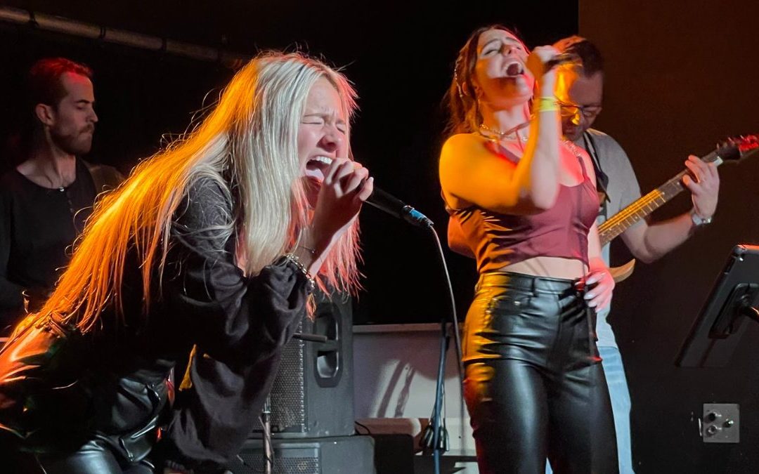 Get Ready to Be Blown Away as Houston’s Pop-Rock Duo Wild Fire Are Back With ‘Just Friends’ – Dropping March 3rd!