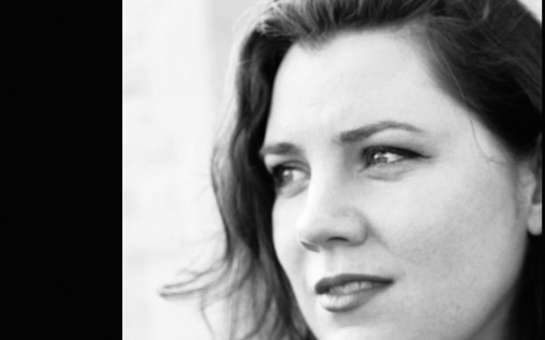 Elly O’Keeffe’s Latest Single, “I Hear You,” Is the Very Definition of Ear Candy!