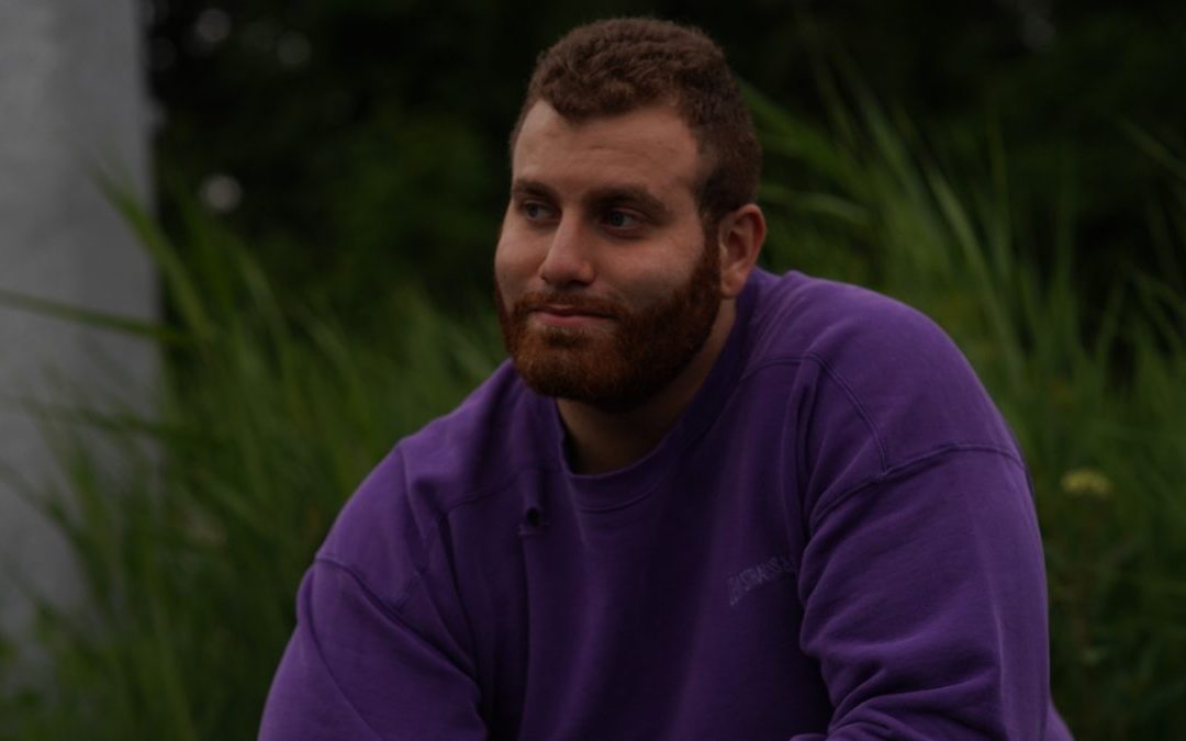 YQ Reed’s “Birthday Box” Enchants Listeners with Its Atmospheric Rock Ensemble