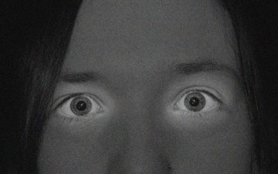 Liverpool-Based Budding Singer-Songwriter Katie Brown’s Debut Single “Insomnia” Strikes a Soulful Chord with Its Raw Honesty and Vulnerability.