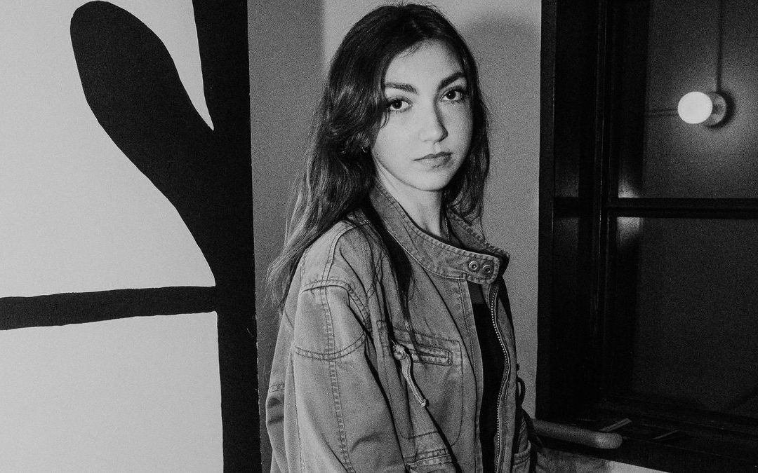 San Diego’s Shining Musical Armor, Emilia Vaughn Delivers a Heartfelt Performance With Her New Single “Skeleton”