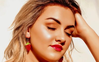 Popstress Jillian Skye Is Bold, Unapologetic, and Passionate in Her “Don’t Wanna B Urs” Performance.