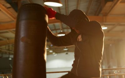 Little Ronnie’s “Come Closer” channels resilience and movement with genre-fluid energy and an unforgettable dance-pop spirit